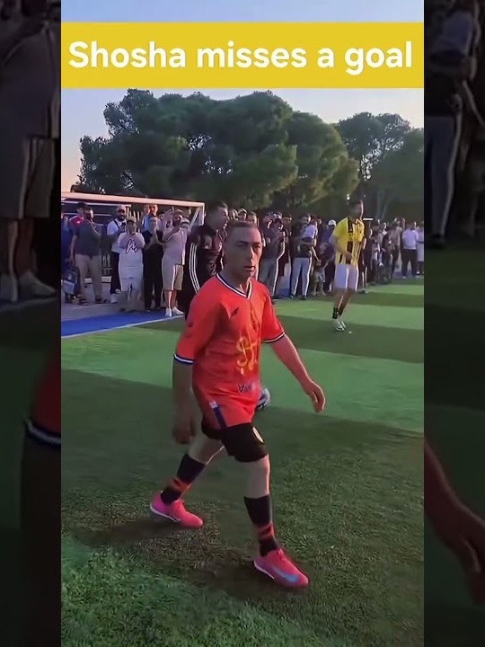 Choucha in an orange kit